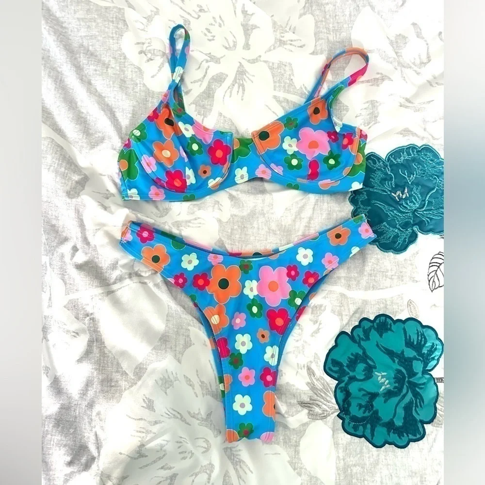 Floral Bikini Women’s L Blue Cheeky Underwire Swimsuit